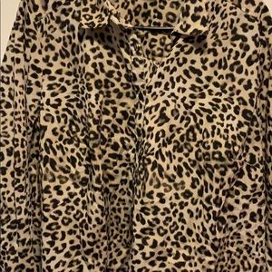 Cute button up shirt